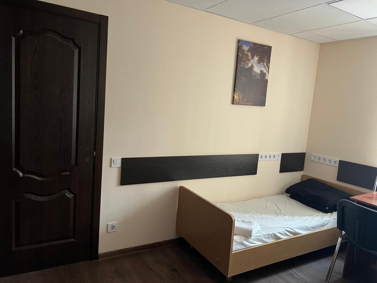 Hostel Krone Gok Zatishok Kiev Exterior foto