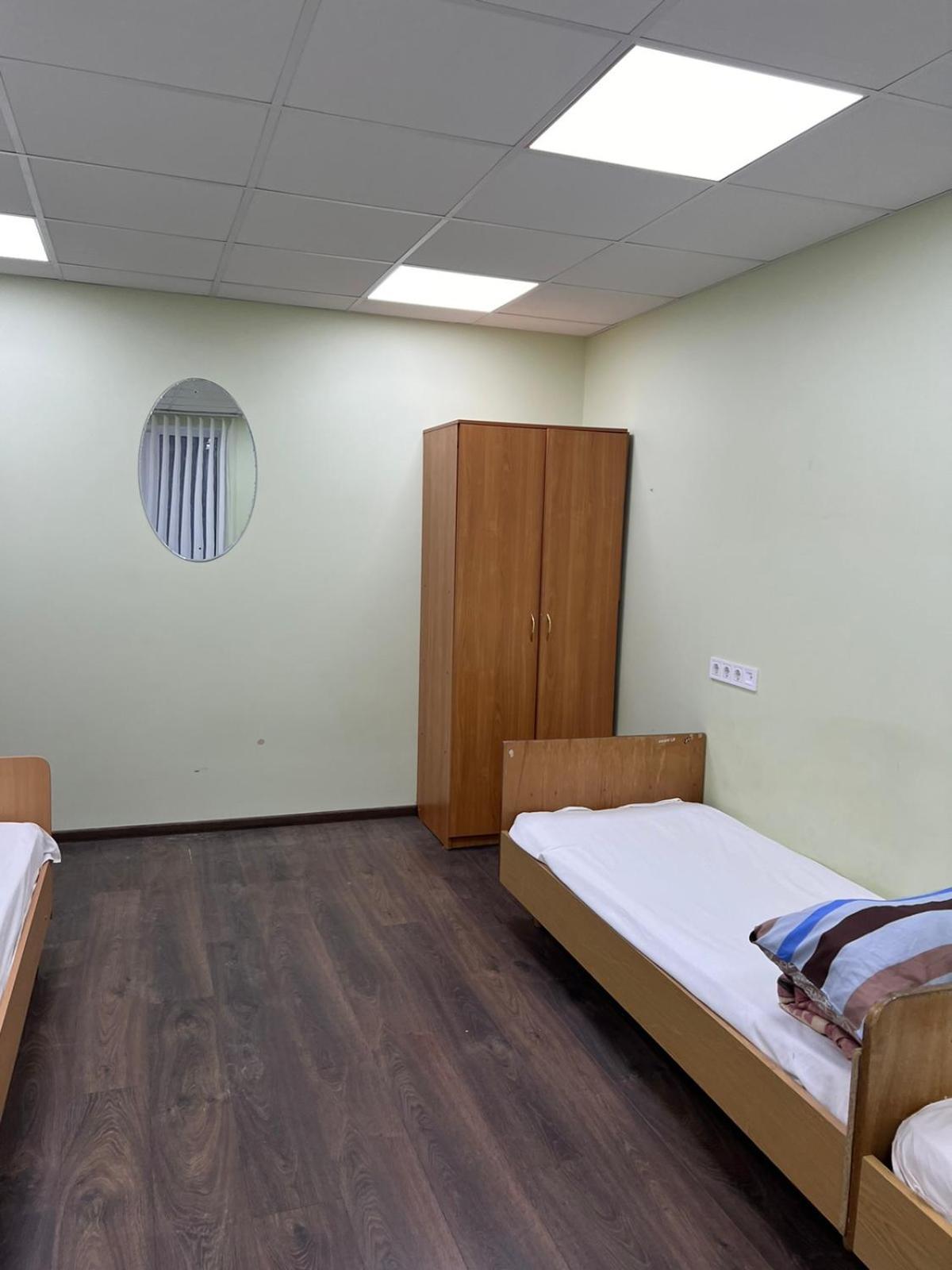 Hostel Krone Gok Zatishok Kiev Exterior foto
